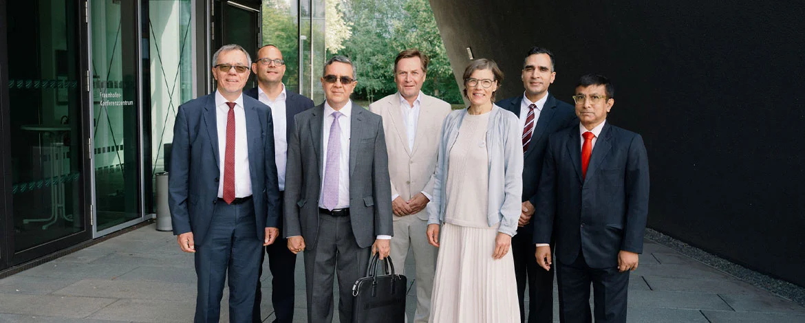 Indischer Botschafter zu Gast im Potsdam Science Park in Golm - 