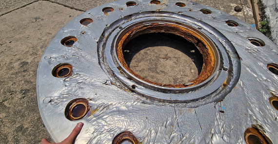 Verschleiß von Turbinen in Wasserkraftwerken durch erhöhten Sedimenttransport. Beispiel aus Nepal.