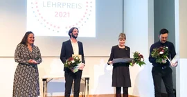Von links nach rechts sind zu sehen: Dr. Manja Schüle (Ministerin), Dr. André Krügel, Dr. Sarah Risse und Daniel Backhaus. Das Foto ist privat.
