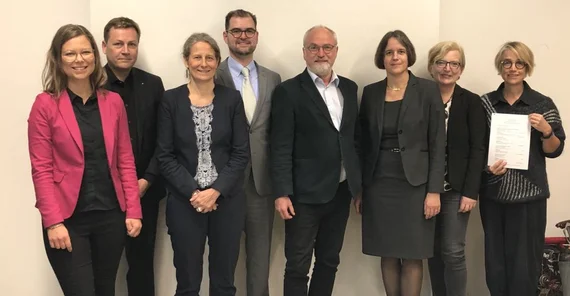 Präsidentinnen und Präsidenten von sieben Hochschulen haben heute im Rahmen der Brandenburgischen Landesrektorenkonferenz einen Kooperationsvertrag unterzeichnet. Foto: Silke Engel