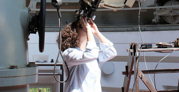 Am Leibniz-Institut für Astrophysik Potsdam (AIP). Foto: Dr. Janine Fohlmeister/ AIP