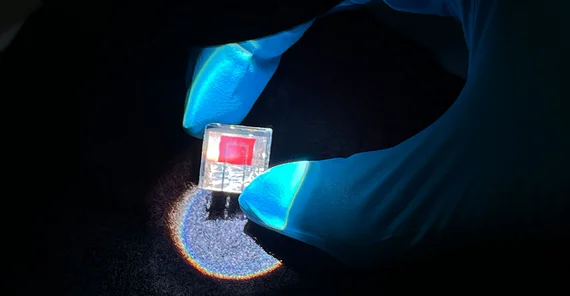 Solar cell with passivation in the laboratory under simulated sunlight.