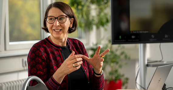 Prof Dr. Birgit Elsner während des Interviews