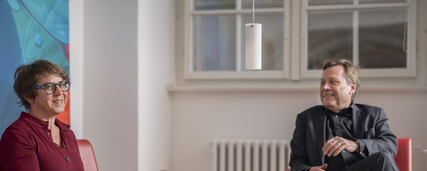 Katharina Schmitt, leader of the international office, and the president of the university, Professor Oliver Günther