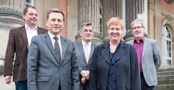 Staatssekretärin Dr. Ulrike Gutheil mit dem Präsidenten der Universität Potsdam, Prof. Oliver Günther, Ph.D. und den Vizepräsidenten Prof. Dr. Andreas Musil, Prof. Dr. Florian J. Schweigert und Prof. Dr. Robert Seckler. Foto: Karla Fritze.