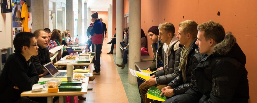 Ländertische beim International Day